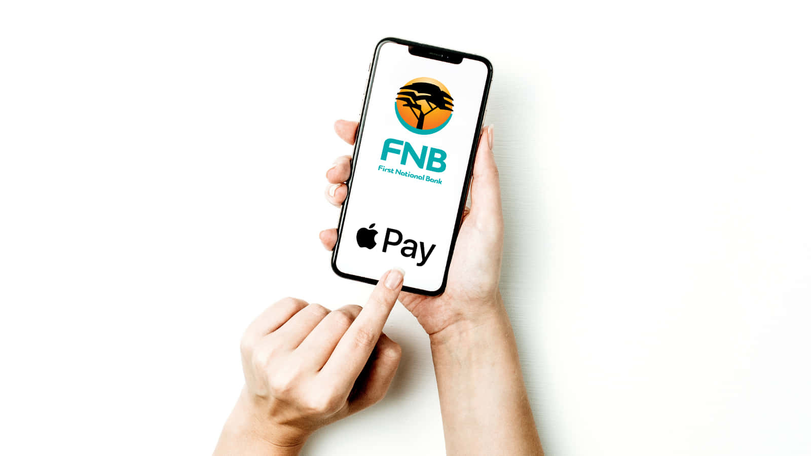 Smartphone 桌布 壁紙 — 雙手拿著一支智慧型手機，在純白背景上顯示FNB和Apple Pay標誌。