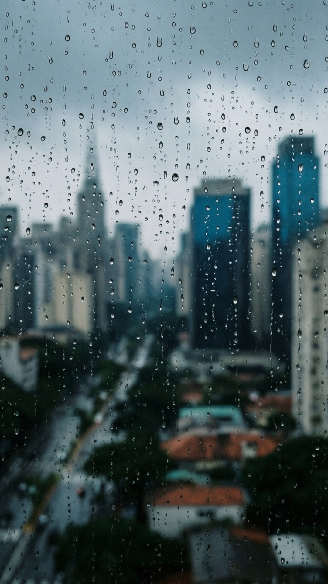 雨日天際線 壁紙