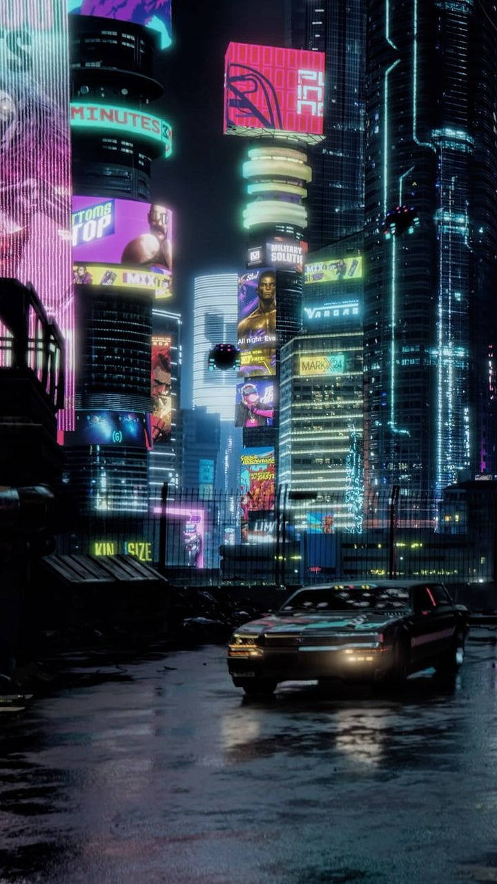 電馭叛客2077 桌布 壁紙 — 雨濕的賽博龐克城市夜景，閃爍的霓虹燈招牌和一部復古汽車在濕漉漉的路面上倒映。