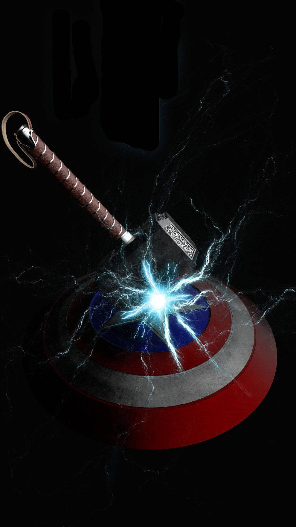 Thor Hammer 桌布 壁紙 — 雷神之鎚妙爾尼爾擊中美國隊長的盾牌，發出劈啪作響的藍色閃電，背景為深色。