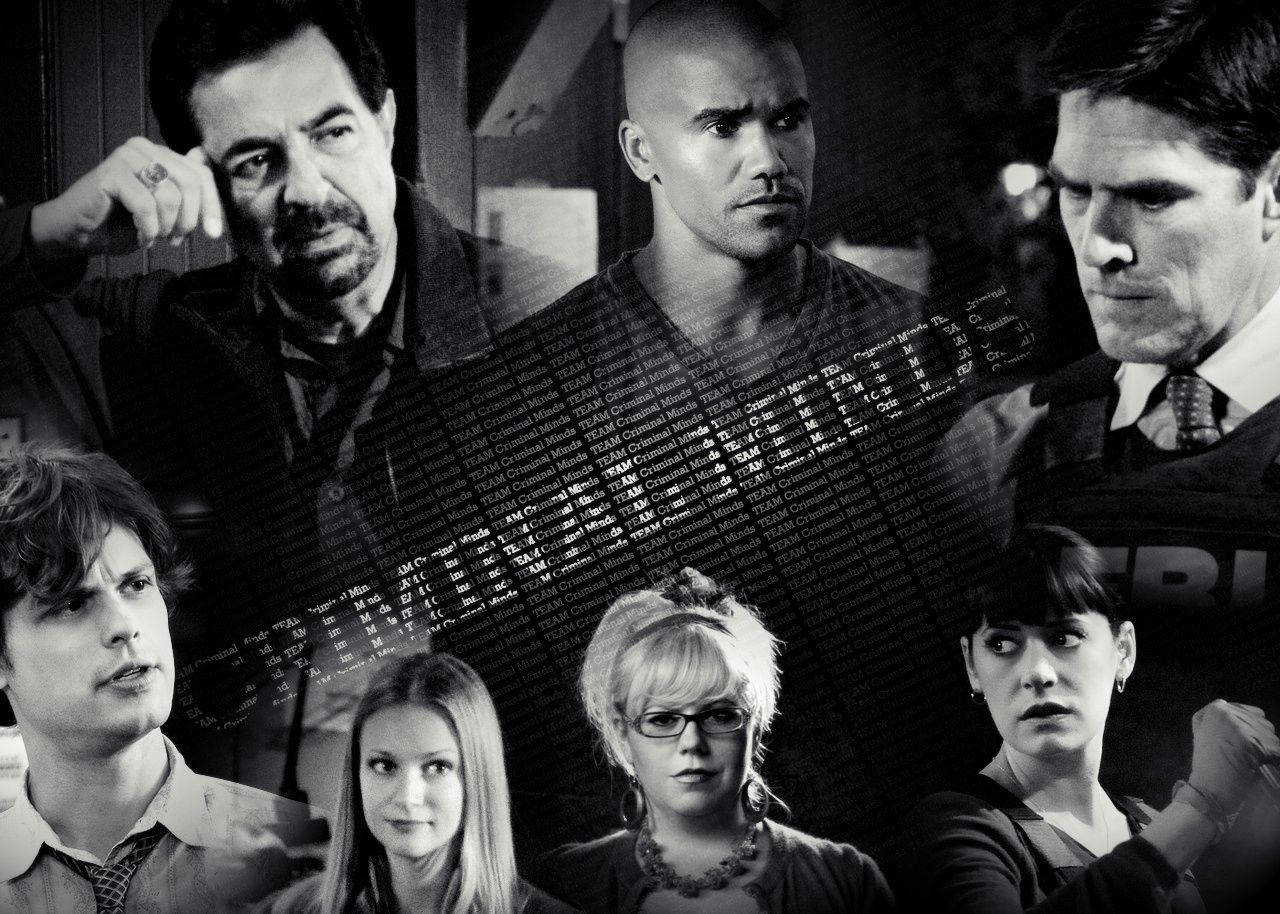 Entertainment 桌布 壁紙 — 電視節目《Criminal Minds》中強烈面孔的黑白拼貼畫，標題覆蓋在數位代碼背景上。