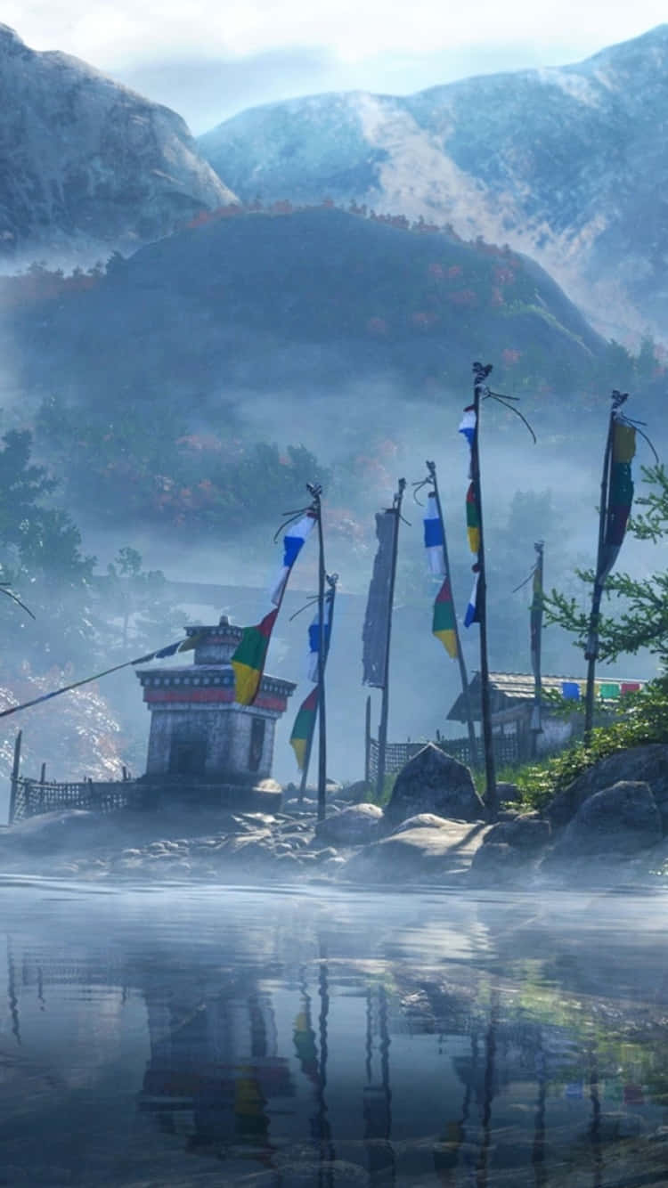 桌布 壁紙 — 霧氣籠罩的山湖在柔和晨光下，映照著經幡和佛塔，遠坡上有秋樹。