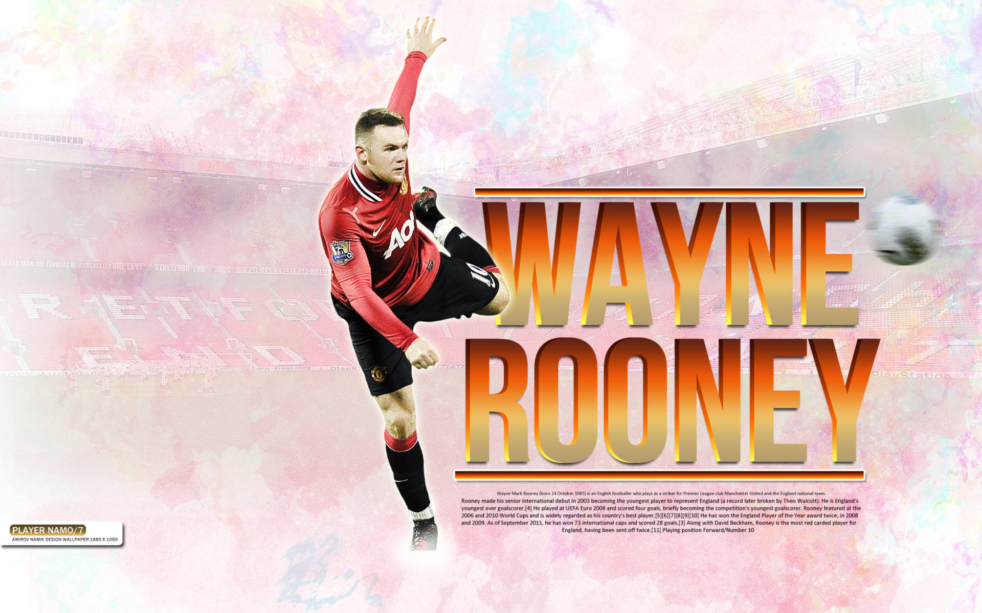 Rooney 桌布 壁紙 — 韋恩·魯尼身穿紅色曼聯球衣，在柔和的粉紅色和白色球場背景下踢球，他的名字以粗體金色文字呈現。