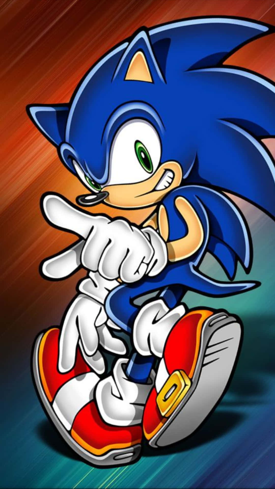 Sonic Adventure HD 桌布 壁紙 — 音速小子自信地咧嘴笑著，在橙色和藍綠色的條紋背景前向前衝刺。