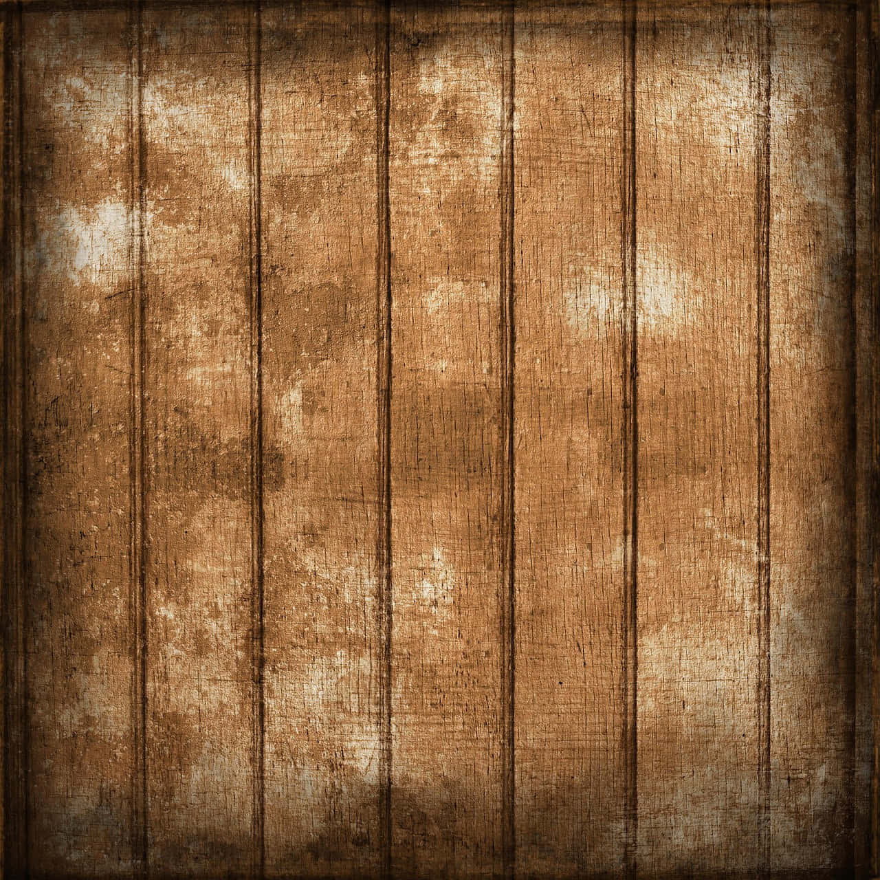 Wood Panel 桌布 壁紙 — 風化的垂直木板，帶有豐富的棕色色調和褪色的白色斑塊，展現出深層紋理和質樸質感。