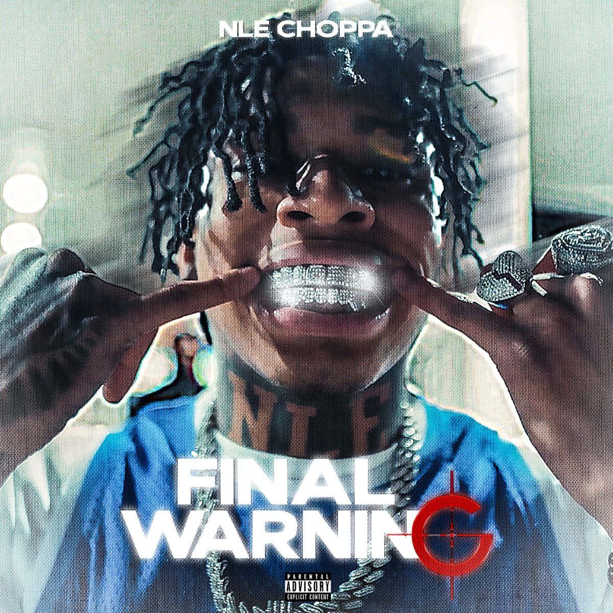 饒舌歌手 NLE Choppa 在錄音室環境中佩戴鑽石 grillz 和戒指。 — NLE Choppa GIF 壁紙