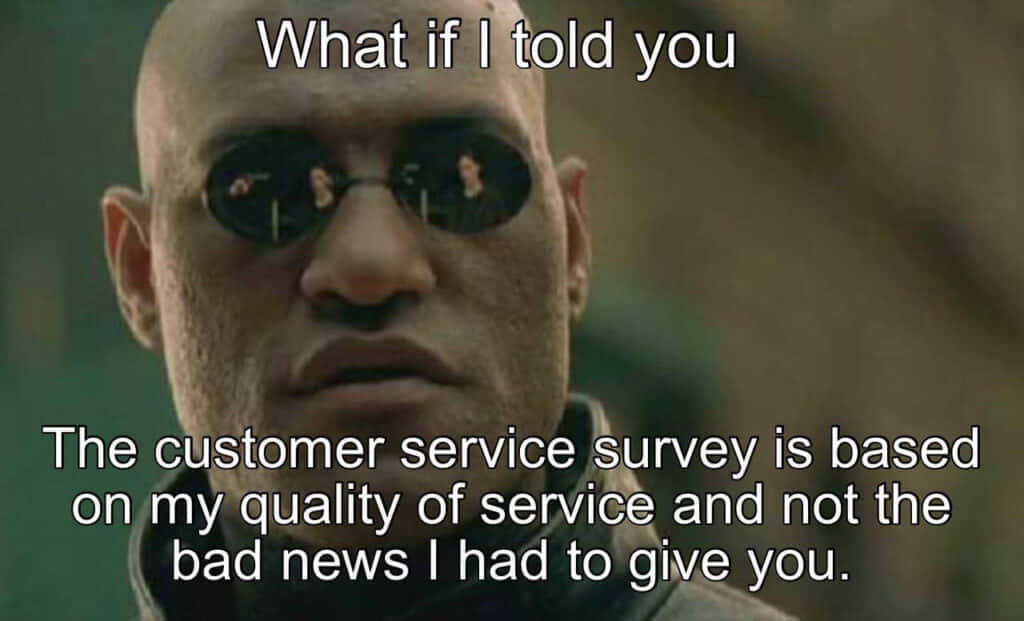 Customer Service Memes 桌布 壁紙 — 《駭客任務》中Morpheus戴上太陽眼鏡的特寫，並有客戶服務調查的文字疊加。