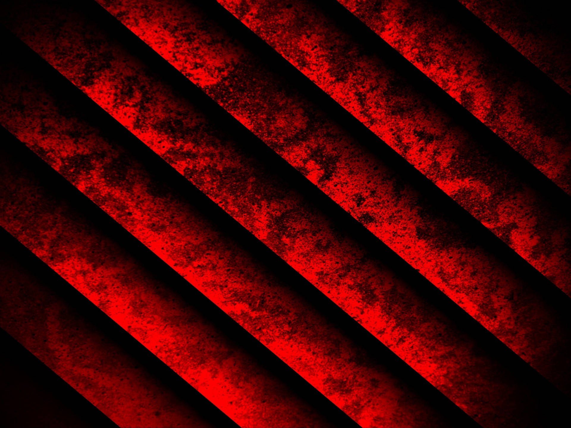 texture 桌布 壁紙 — 鮮豔的紅色紋理條紋斜向劃過黑色背景，營造出大膽的頹廢風格圖案。
