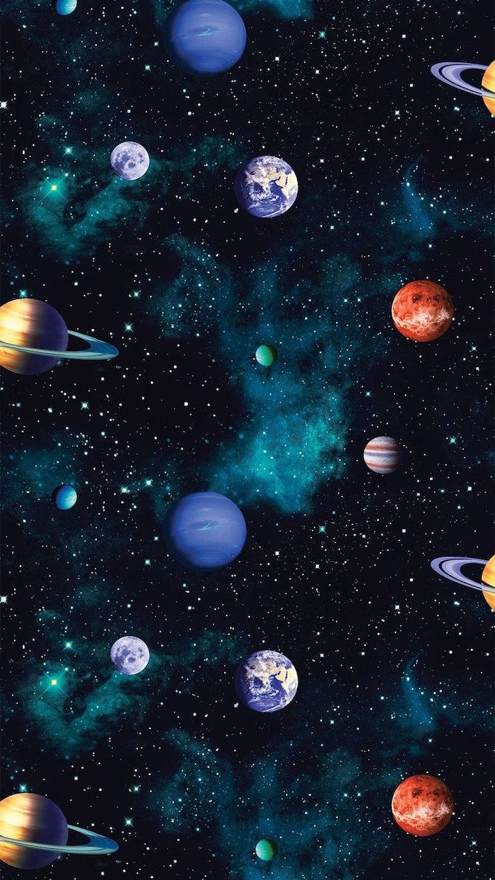 酷炫星系 桌布 壁紙 — 鮮豔的行星和星星漂浮在旋轉的青色星雲中，背景是深邃的黑色宇宙。