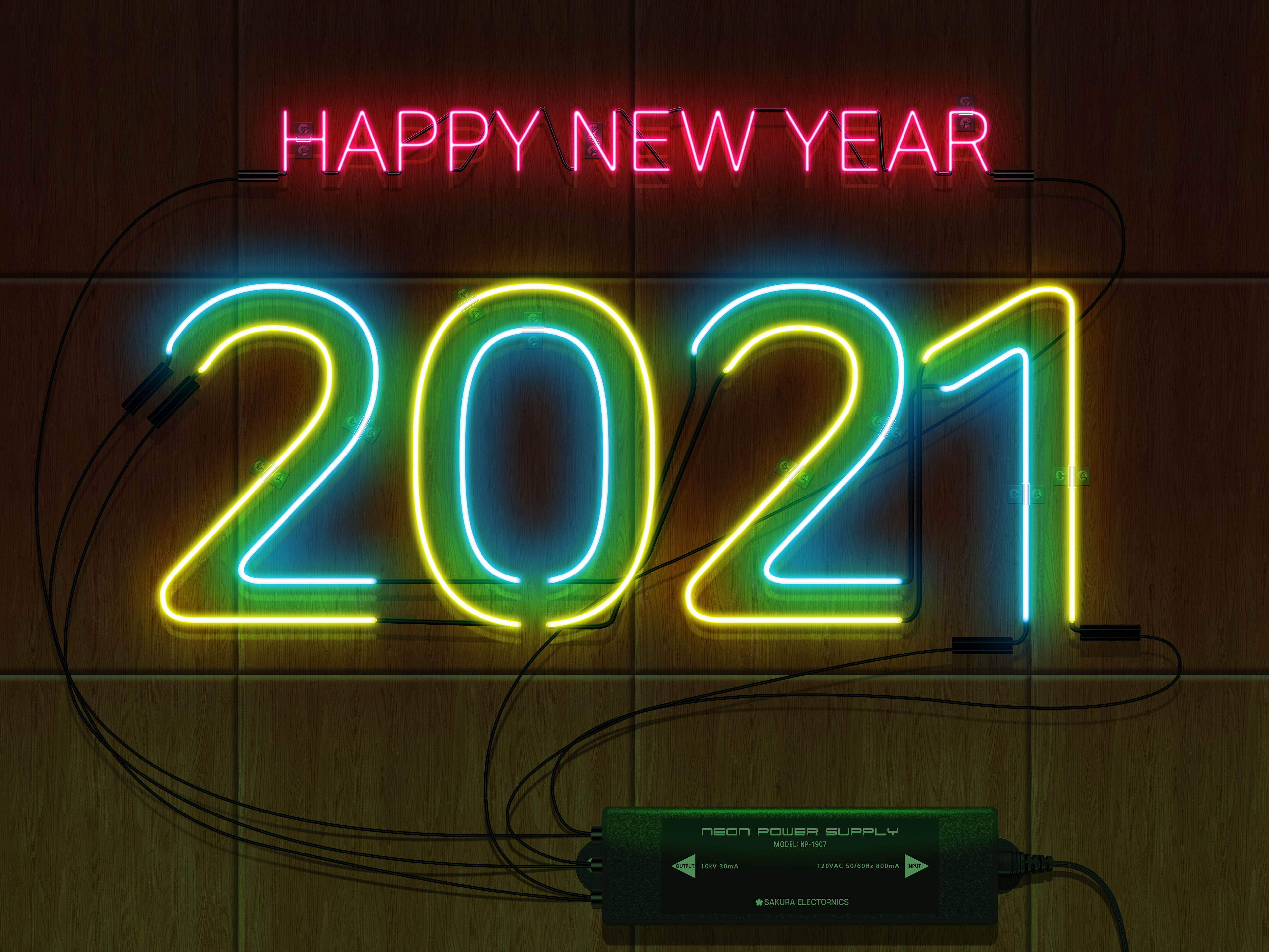 2021 桌面 桌布 壁紙 — 鮮豔的霓虹燈牌寫著「HAPPY NEW YEAR 2021」，在深色木牆上發光，可見電線和電源供應器。