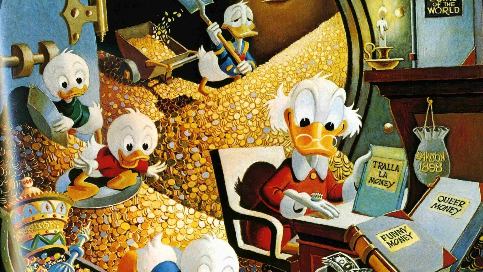 Scrooge 桌布 壁紙 — 鴨子家族在一個豪華的黃金金庫中，史高治·麥克達克坐在辦公桌前，周圍是成堆的錢和寶藏。