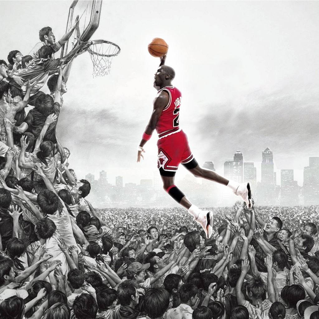 麥可喬丹在半空中灌籃，下方是歡呼的群眾，背後是城市天際線。 — Michael B Jordan 壁紙