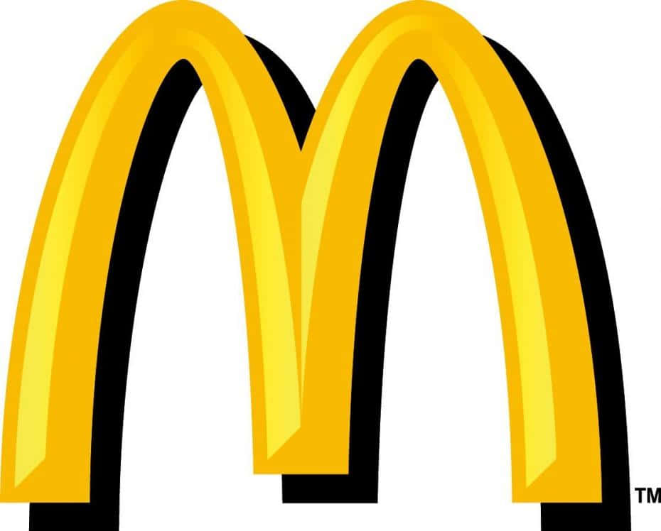 fast food 桌布 壁紙 — 麥當勞標誌的醒目金色拱門在帶有黑色輪廓的純白背景上脫穎而出。