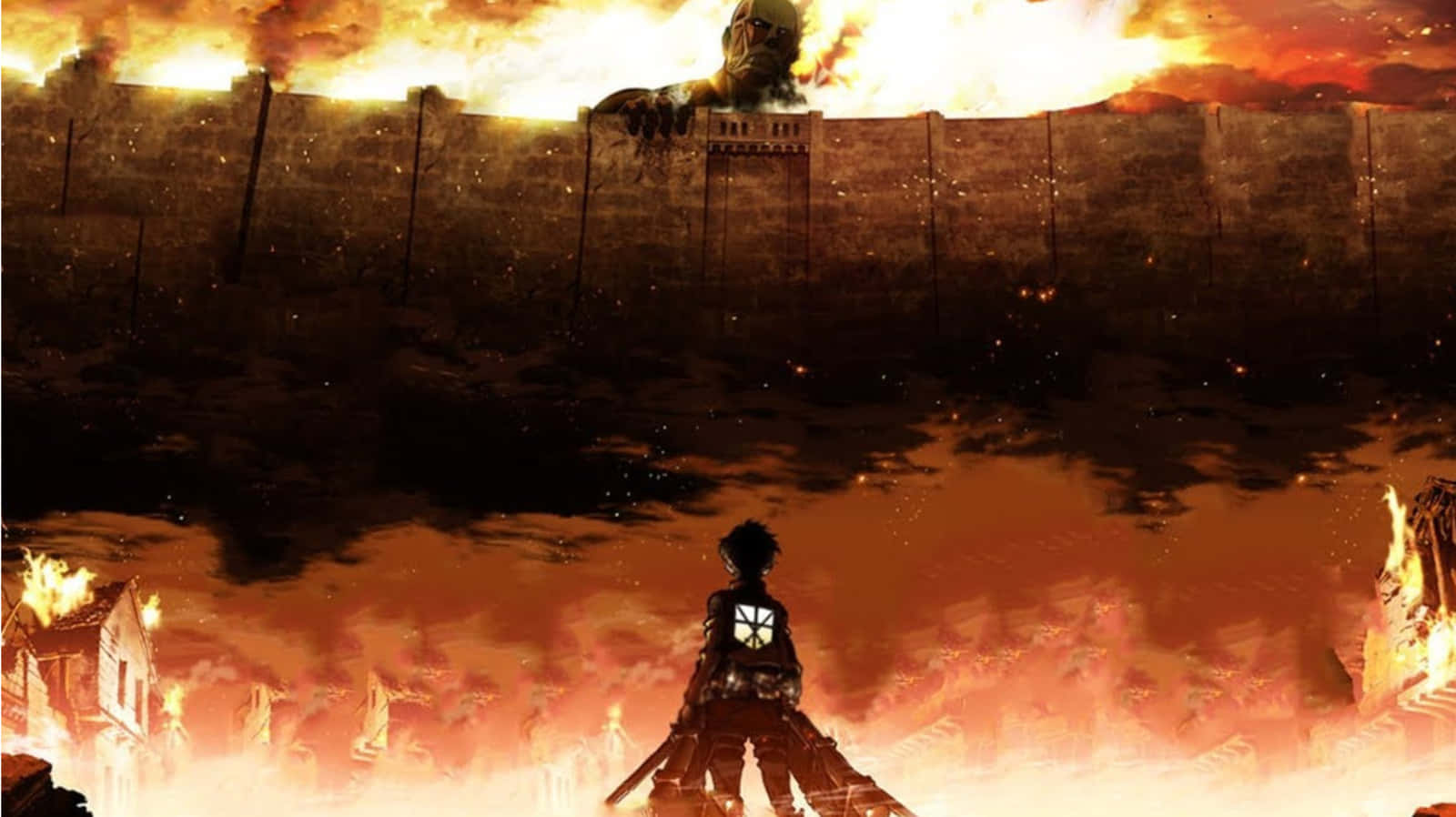 Great Titan War 桌布 壁紙 — 黃昏時分，一名身穿發光套裝的孤獨戰士站在一個巨大的泰坦面前，泰坦籠罩著燃燒的城市景觀。