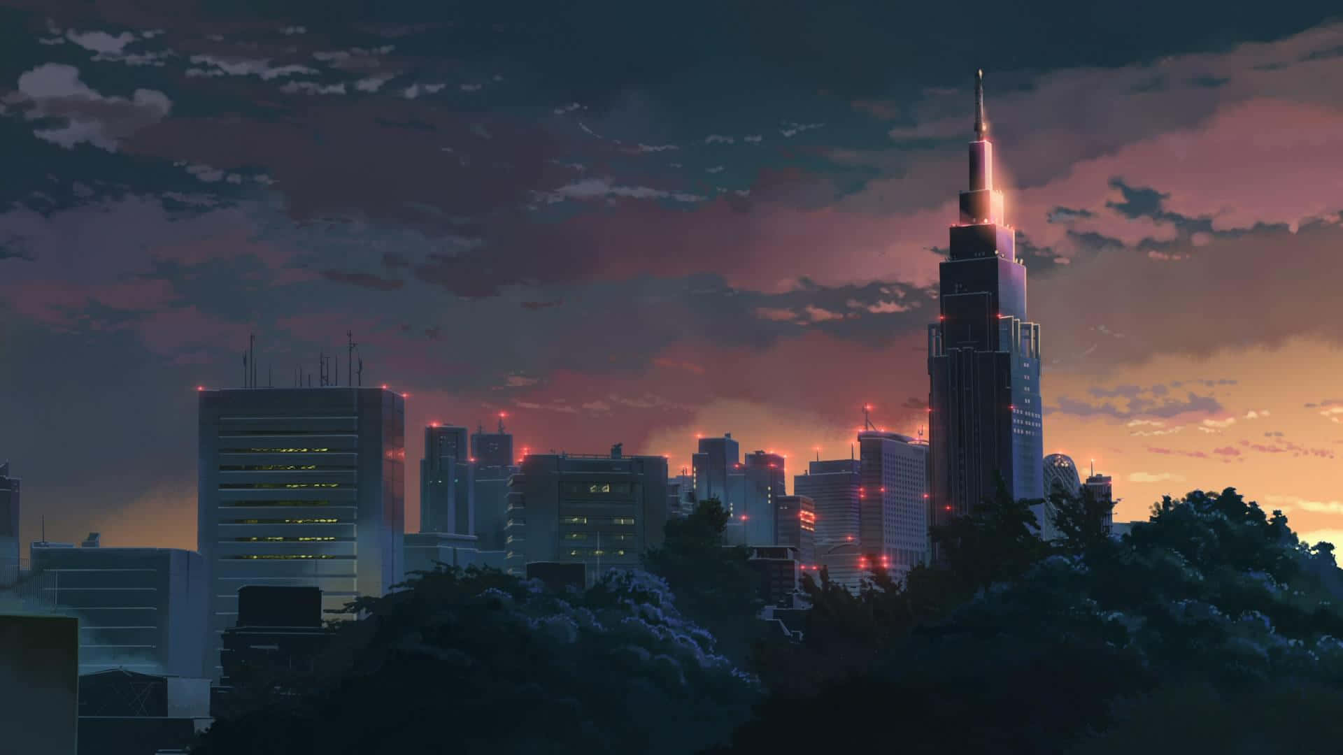 Cartoon City 桌布 壁紙 — 黃昏時分的城市天際線，一座高聳的摩天大樓在紫色橙色天空的映襯下閃耀，周圍環繞著深色樹木。