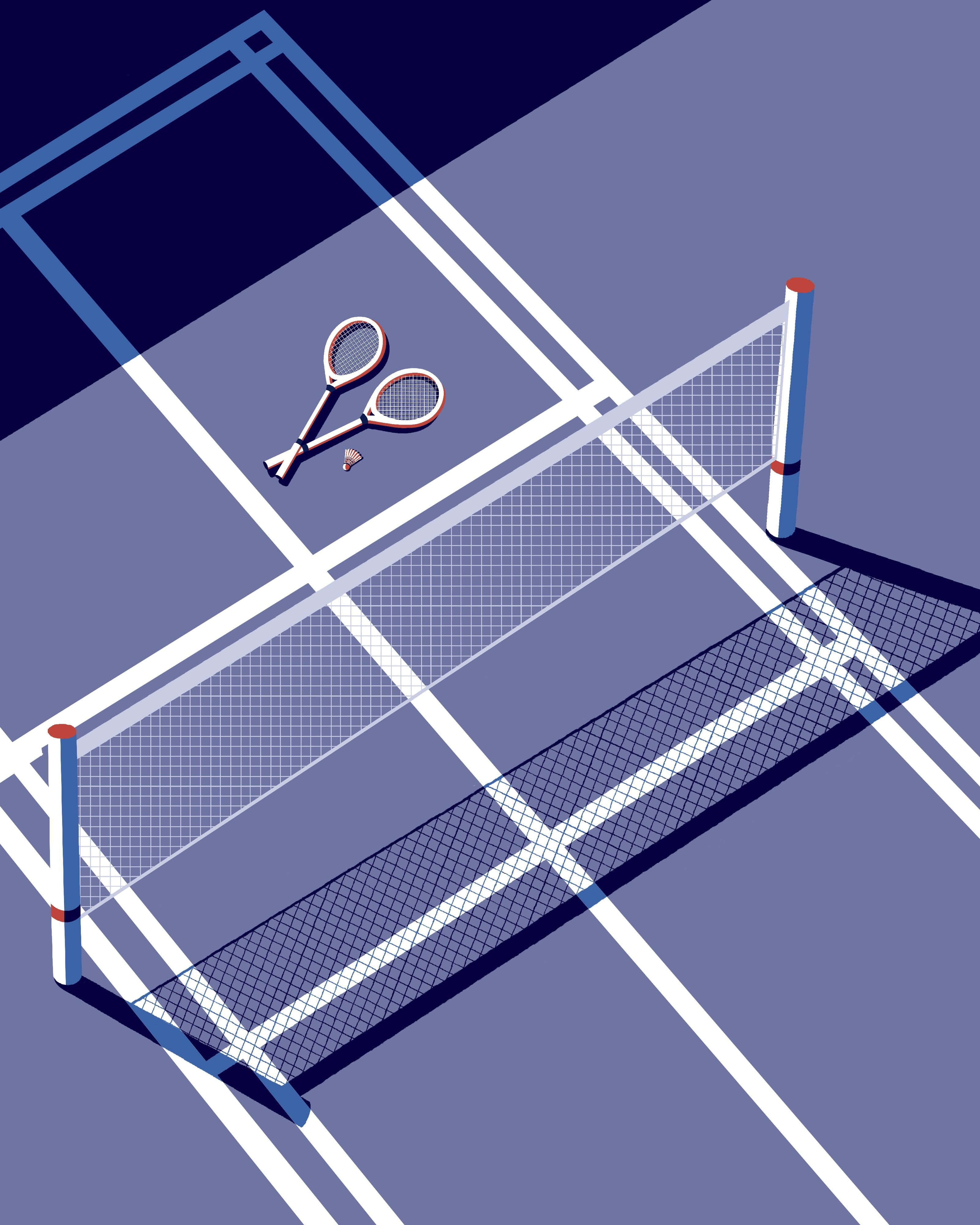 Best Badminton 桌布 壁紙 — 黃昏時網球場的等角視圖，網上有兩個球拍和一個球。