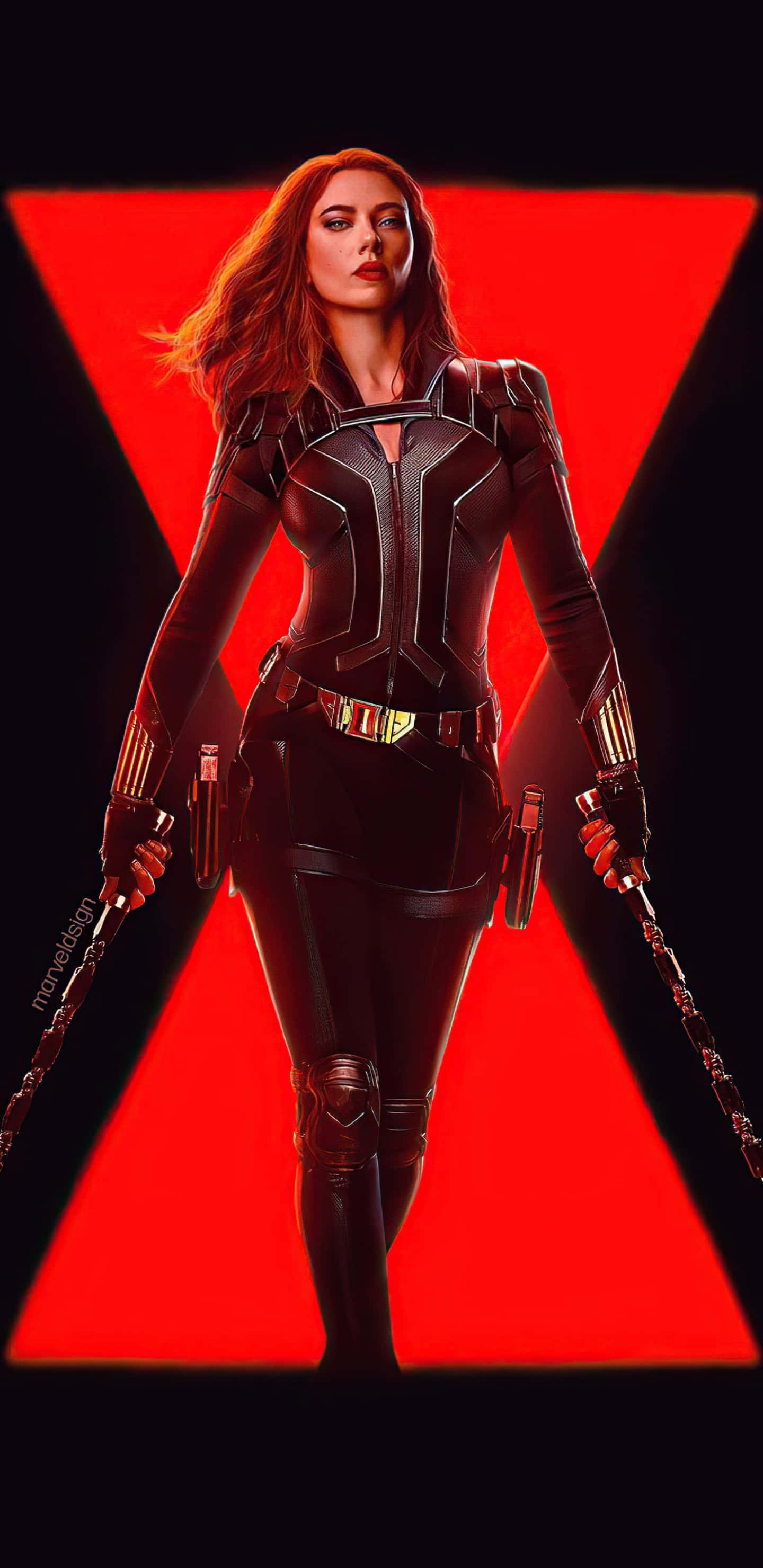 Natasha Romanoff 桌布 壁紙 — 黑寡婦自信地穿著黑色戰術服，手持雙棍，背景是醒目的紅色X。