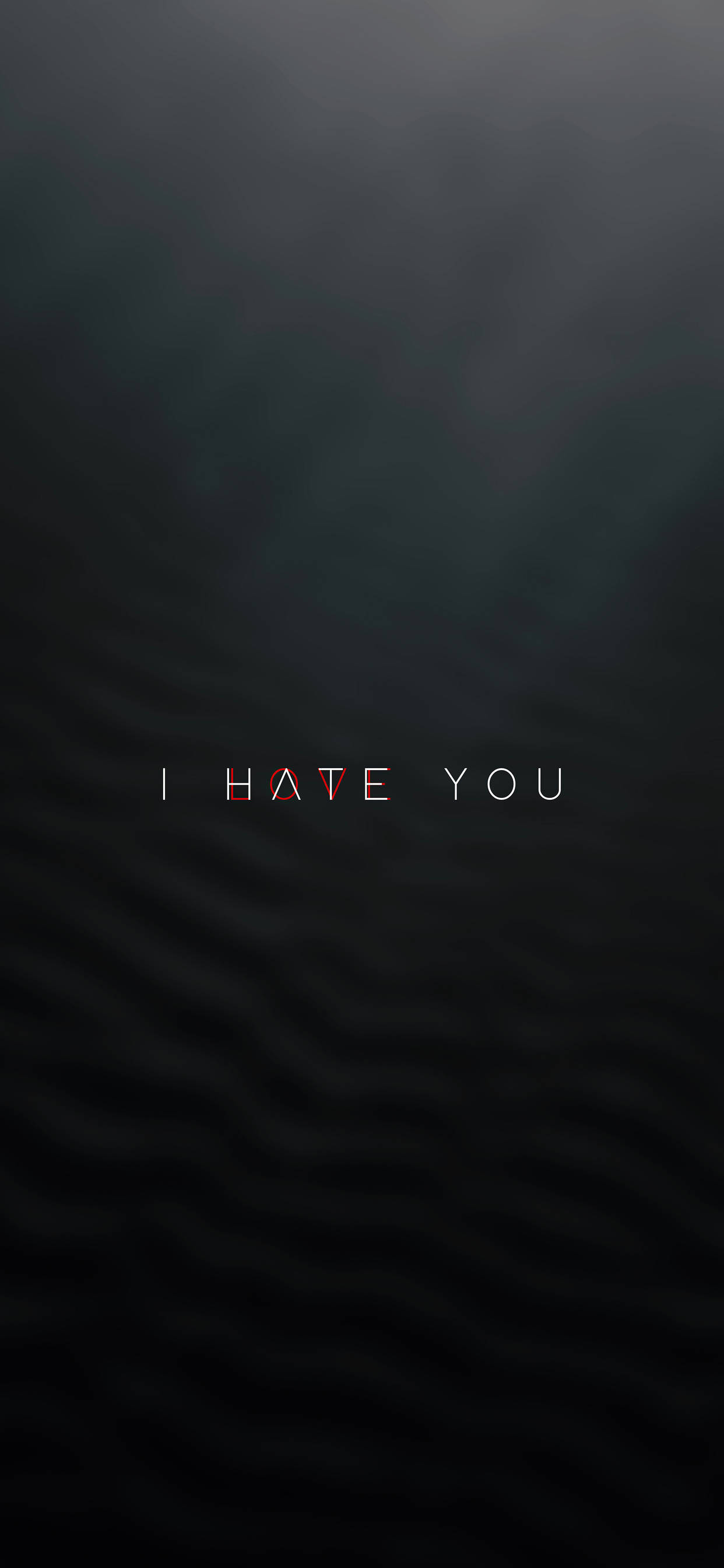 hate 桌布 壁紙 — 黑暗漣漪的水面，以白色和紅色粗體字寫著 i hate you。