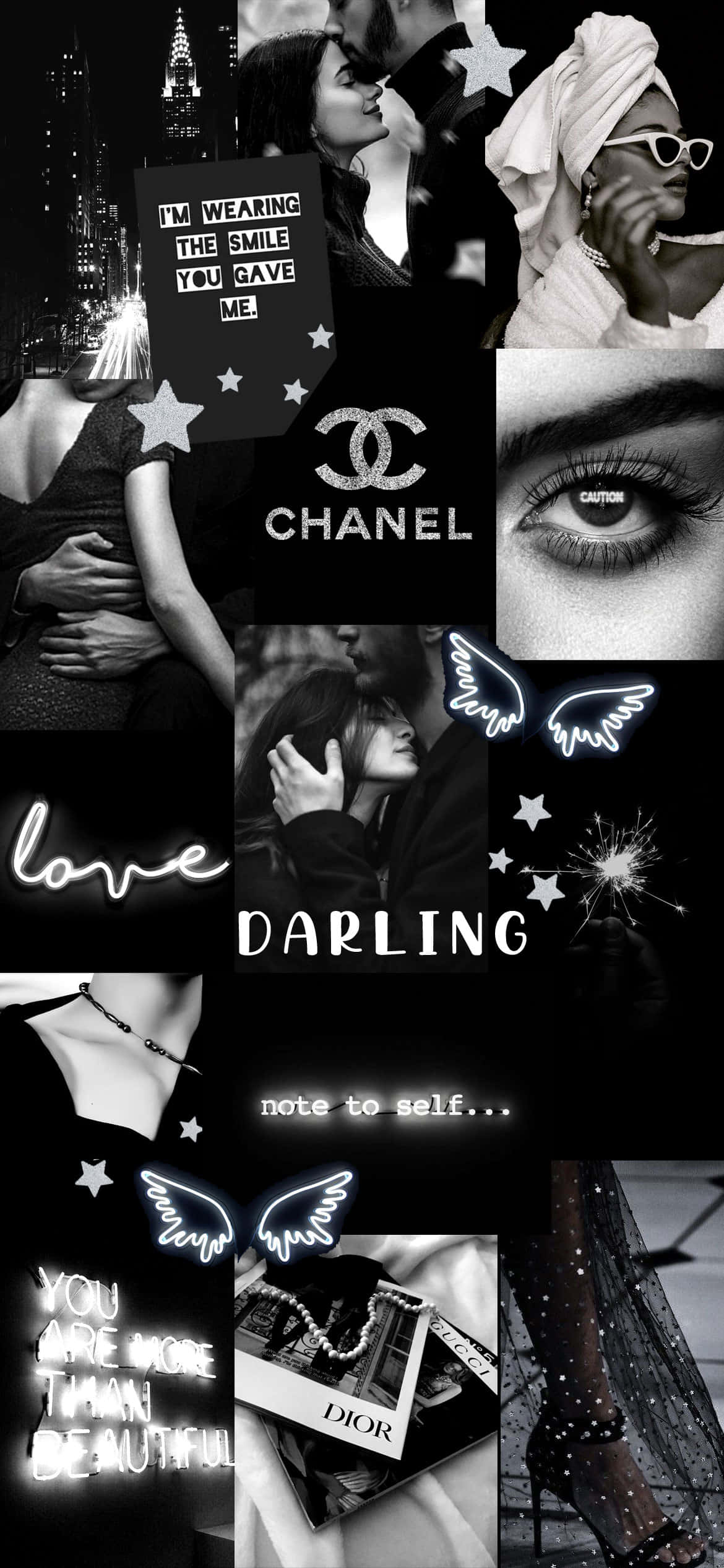 Black And White Collage 桌布 壁紙 — 黑白拼貼，展現浪漫與奢華時刻，包含 Chanel 和 Dior 品牌標誌、發光文字及親密姿勢。