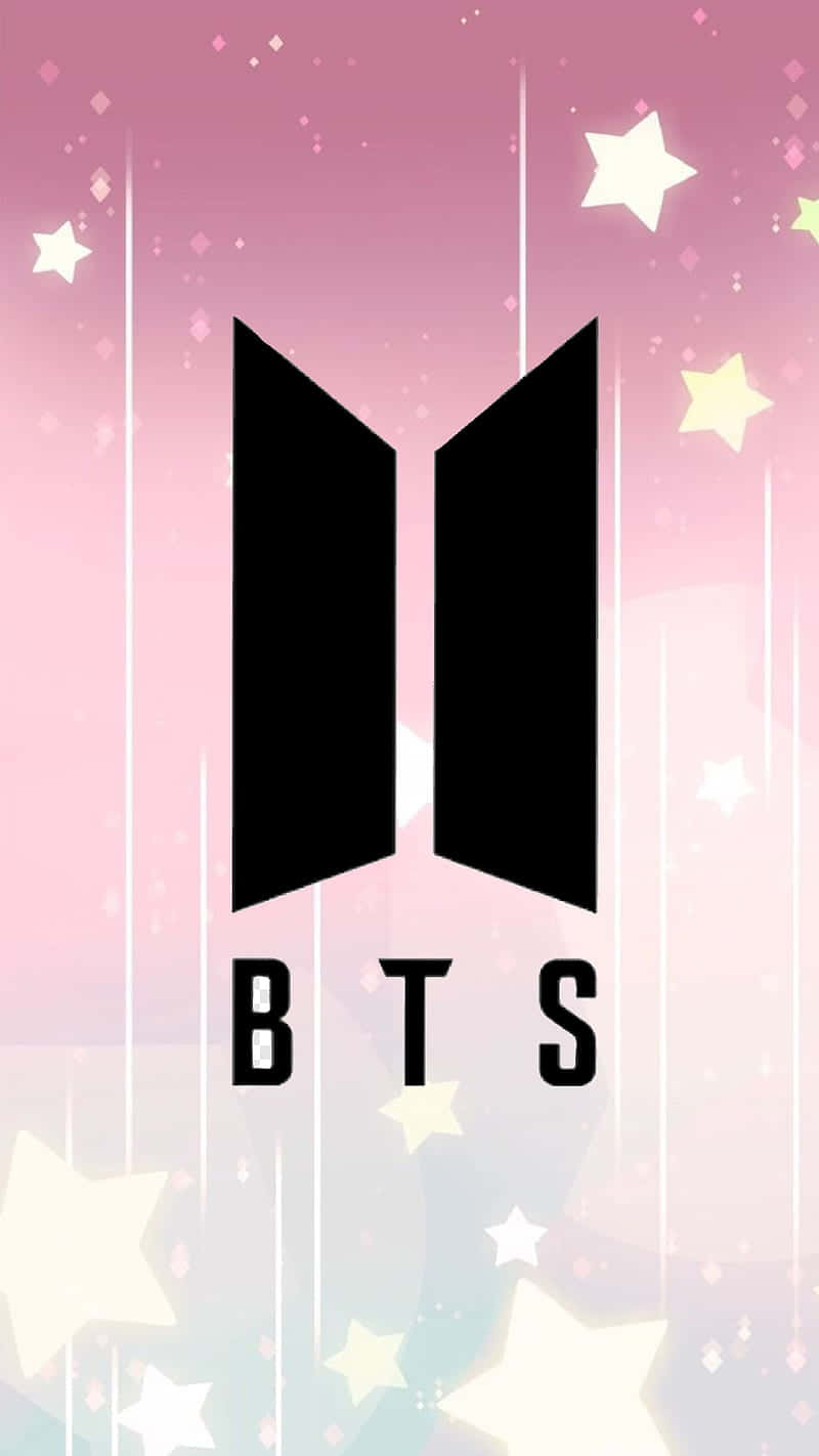 Stars 桌布 壁紙 — 黑色BTS標誌居中於柔和粉紅色漸變背景上，帶有發光星星和光線條紋。