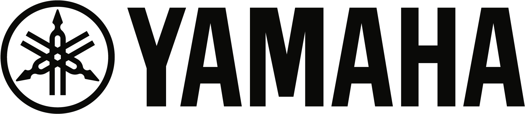 Yamaha Logo 桌布 壁紙 — 黑色Yamaha標誌，帶圓形徽章和粗體文字，背景簡潔。