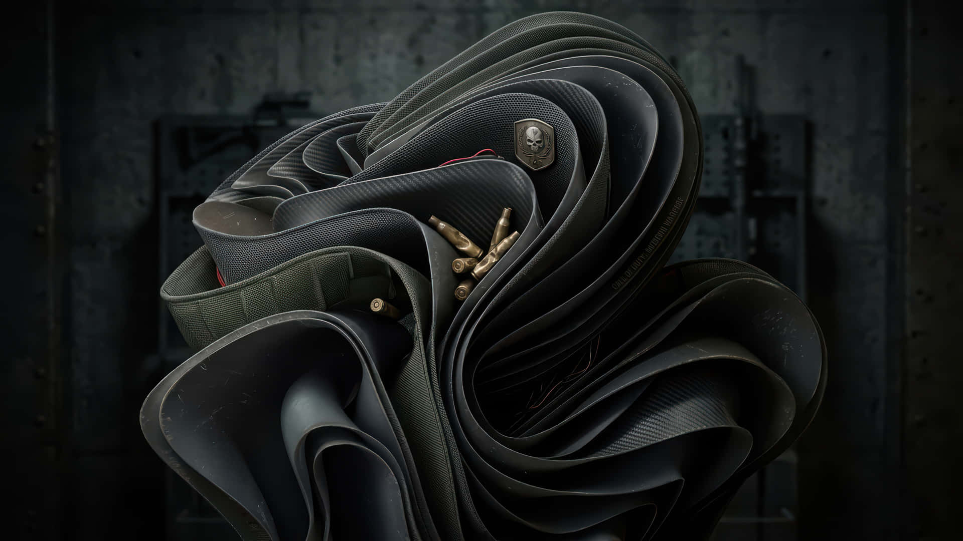 Call of Duty Bloom modded wallpaper for desktop Enhancement 壁紙 — 黑色戰術裝備和黃銅彈藥的雕塑式排列，嵌套在黑暗的工業褶皺中。