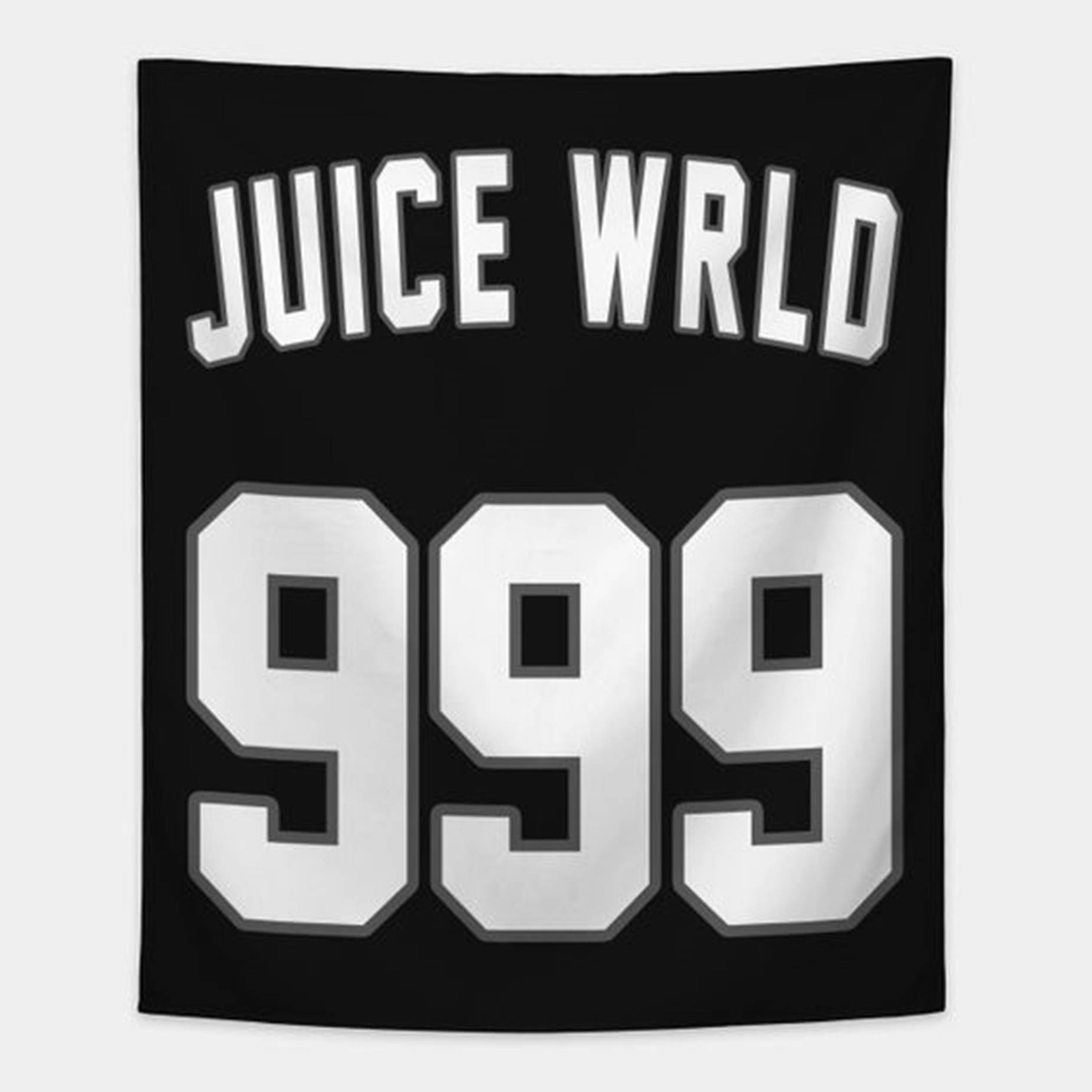 黑色掛毯，帶有粗體球衣字體的白色Juice WRLD和999文字。 — Juice Wrld 壁紙