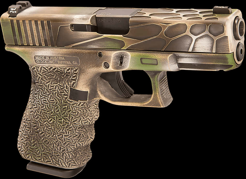 克拉克 桌布 壁紙 — 黑色背景上，帶有紋理握把和蜂窩滑套的客製化 Glock 手槍的詳細特寫。