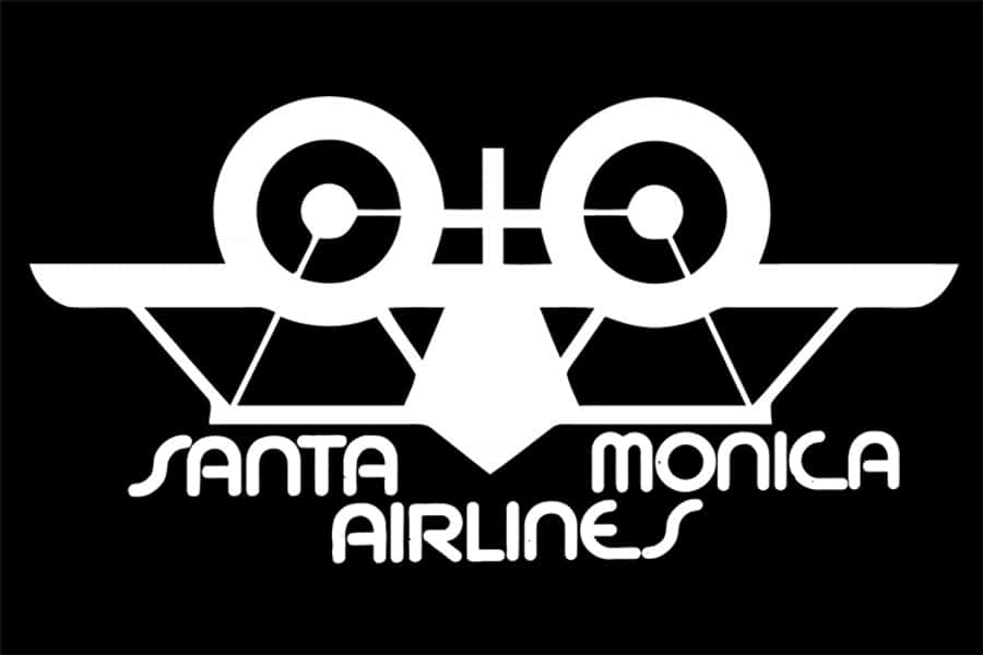 桌布 壁紙 — 黑色背景上帶有雙螺旋槳設計的白色大膽 Santa Monica Airlines 標誌。