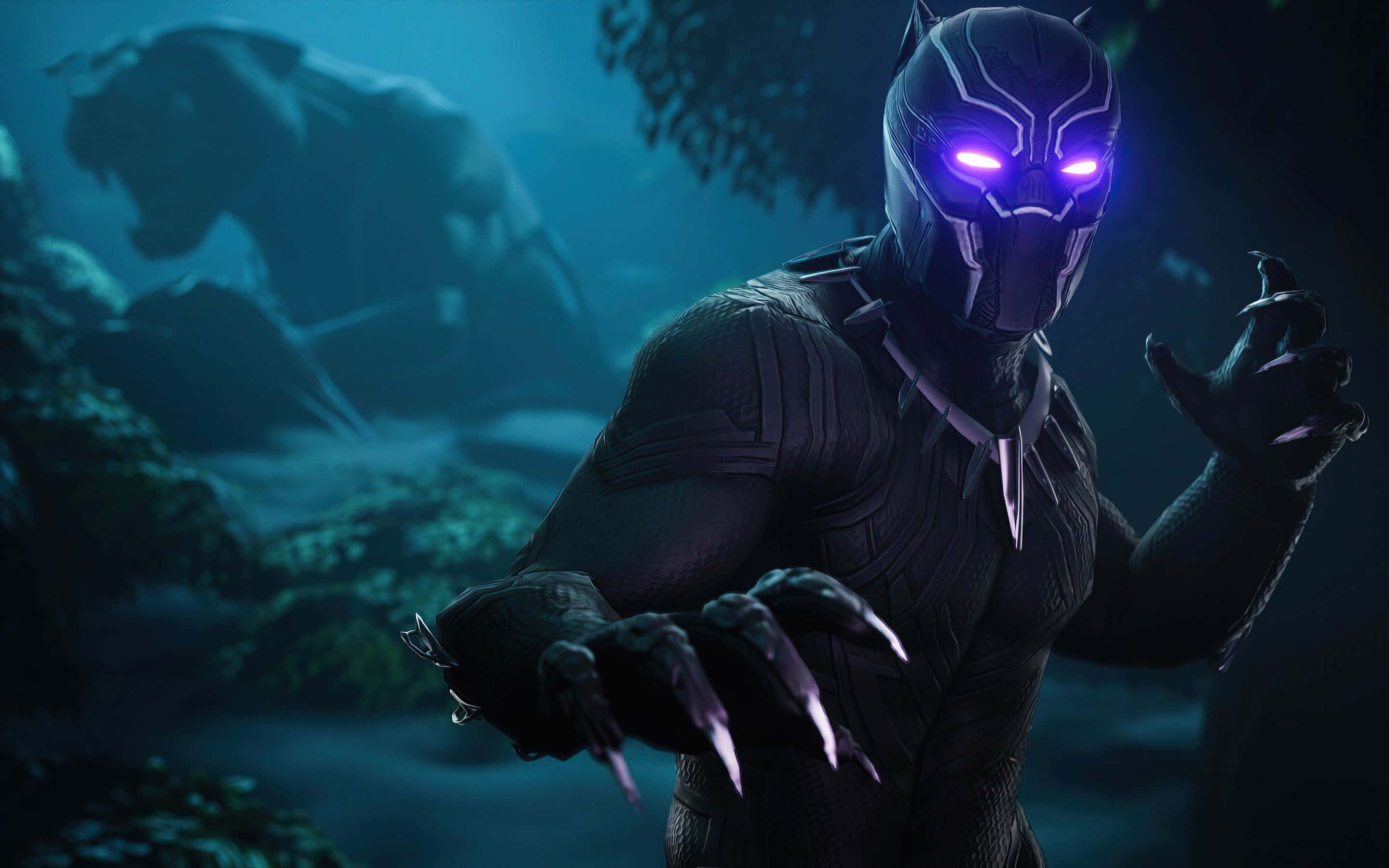Black Panther Landscape 桌布 壁紙 — 黑豹站在黑暗的叢林中，在詭異的藍色燈光下伸出發光的紫色眼睛和爪子。