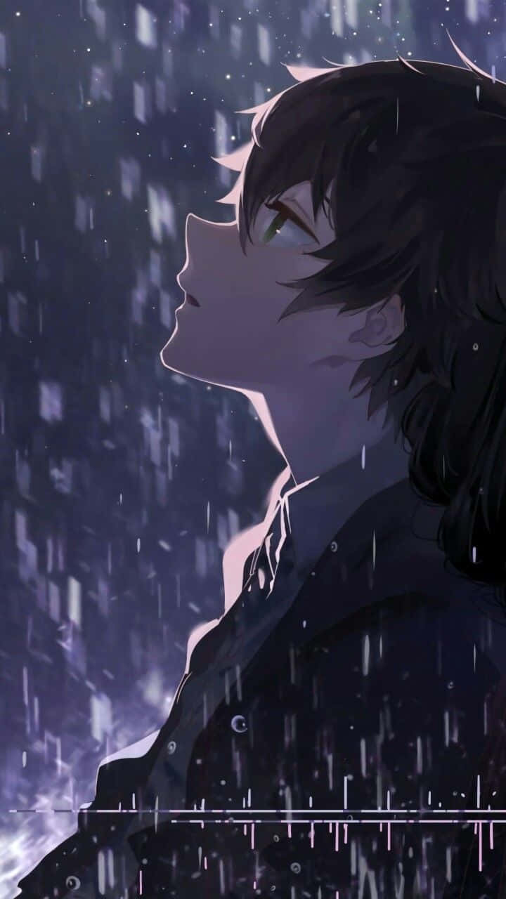 Male Anime Characters 桌布 壁紙 — 黑髮動漫男孩在星空下的雨中向上凝視，眼睛發光並帶有數位故障效果。
