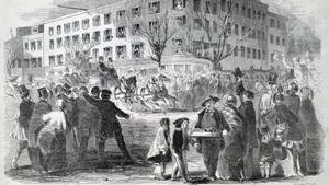 歷史街道場景，馬車和人群聚集在一座大樓前。 — 插畫 壁紙