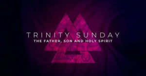 文字 Trinity Sunday The Father Son and Holy Spirit 出現在深紫色背景上的發光洋紅色三角形上方。 — 聖家動圖 壁紙