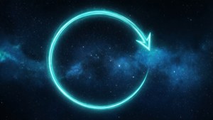 一個發光的藍色箭頭在外太空與星星和星雲形成一個環。