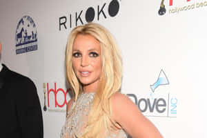 Britney Spears 在好萊塢活動中身穿閃亮禮服。 — 小甜甜布蘭妮 壁紙