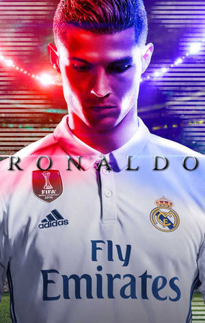 Cristiano Ronaldo 身穿皇家馬德里球衣，背景有球場燈光。 — Cr7 壁紙