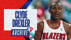 Clyde Drexler 身穿波特蘭拓荒者球衣，在比賽中帶有圖形背景和檔案文字。 — 運動 壁紙
