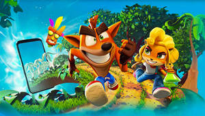 Crash Bandicoot 和 Coco 在叢林中奔跑，手機顯示一個瀑布。 — 古惑狼 壁紙