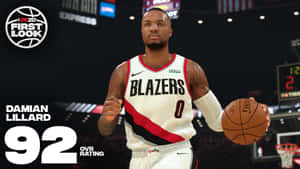 Damian Lillard 身穿拓荒者球衣，在 NBA 2K20 遊戲中手持帶有 92 OVR 評級的籃球。 — 酷籃球 壁紙