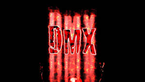 火紅色的 DMX 文字在黑色背景上發光，帶有火焰效果。 — DMX 壁紙