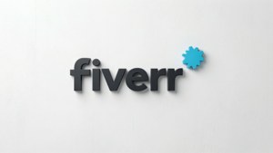 Fiverr 標誌帶藍色齒輪圖示在白色牆壁上