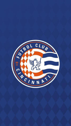 Futbol Club Cincinnati 足球隊標誌在藍色菱形背景上。 — 運動 壁紙