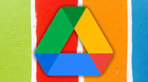 Google Drive 標誌繪製在色彩繽紛的條紋牆上。 — Old Paper 壁紙