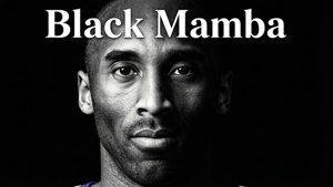 柯比·布萊恩的黑白肖像，頭頂上方有「Black Mamba」文字。