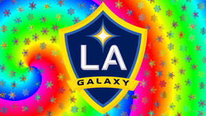 LA Galaxy 足球隊標誌，背景為彩色漩渦和雪花。 — 運動 壁紙