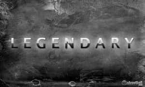 深色紋理背景上寫有「legendary」的粗體金屬文字。 — 電玩遊戲 GIF 壁紙