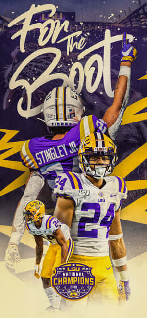 LSU 足球運動員舉起雙臂，以球隊圖案慶祝 2019 年全國冠軍勝利。 — Pixel 7 壁紙