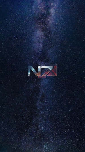 N7 標誌漂浮在充滿星星的銀河中，伴隨著宇宙塵埃和星雲。 — 復仇者聯盟3：無限之戰 壁紙
