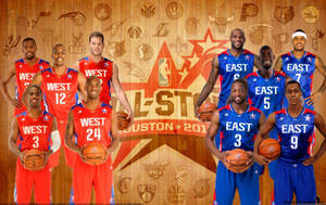 身穿紅色和藍色球衣的NBA全明星籃球運動員手持籃球擺姿勢。 — 酷 NBA 壁紙