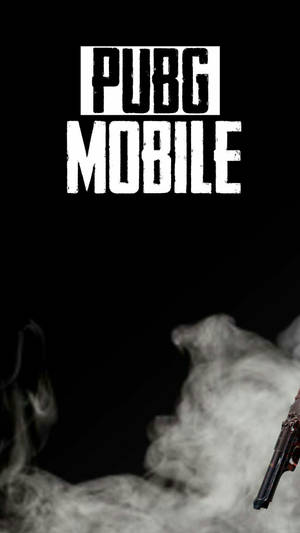 PUBG Mobile 遊戲標誌，黑色背景上有煙霧和手槍。 — 遊戲玩家標誌 壁紙